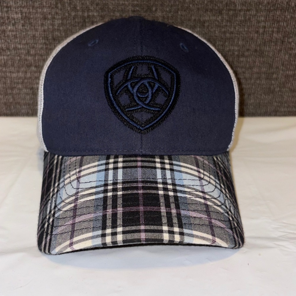 Ariat Mens Navy Blue Plaid Mesh Back Snapback Trucker Hat Logo Cap